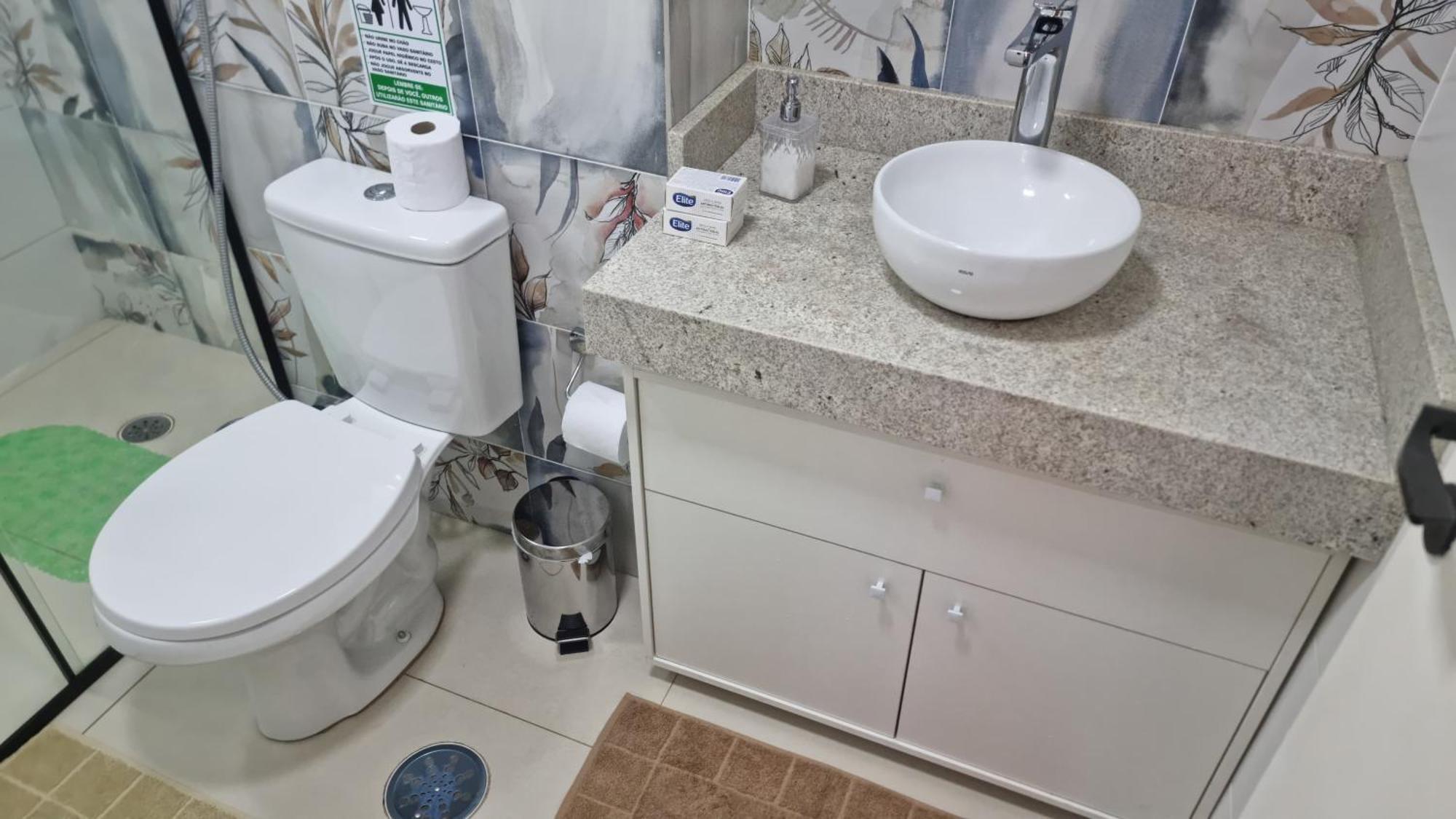 Living - Apto Completo Com Um Apartamento *