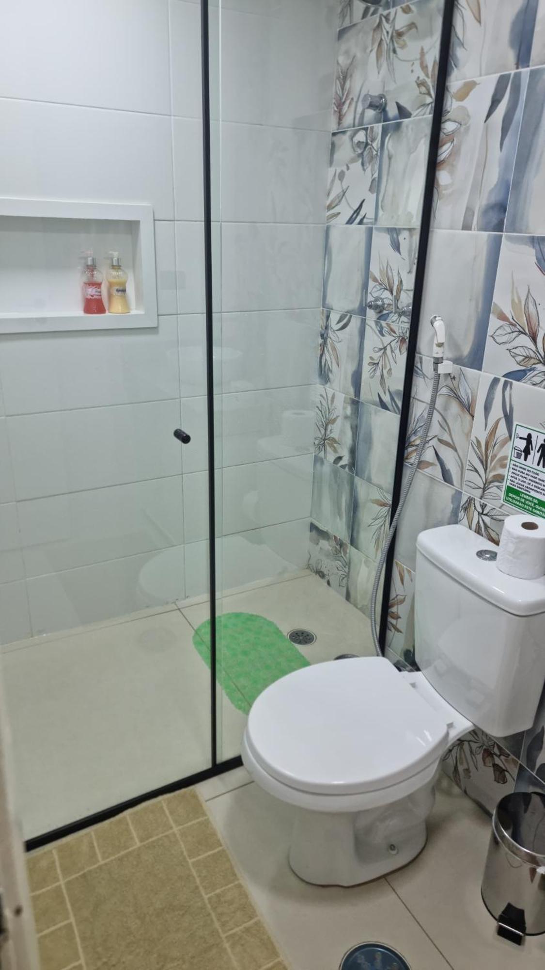 Living - Apto Completo Com Um Apartamento