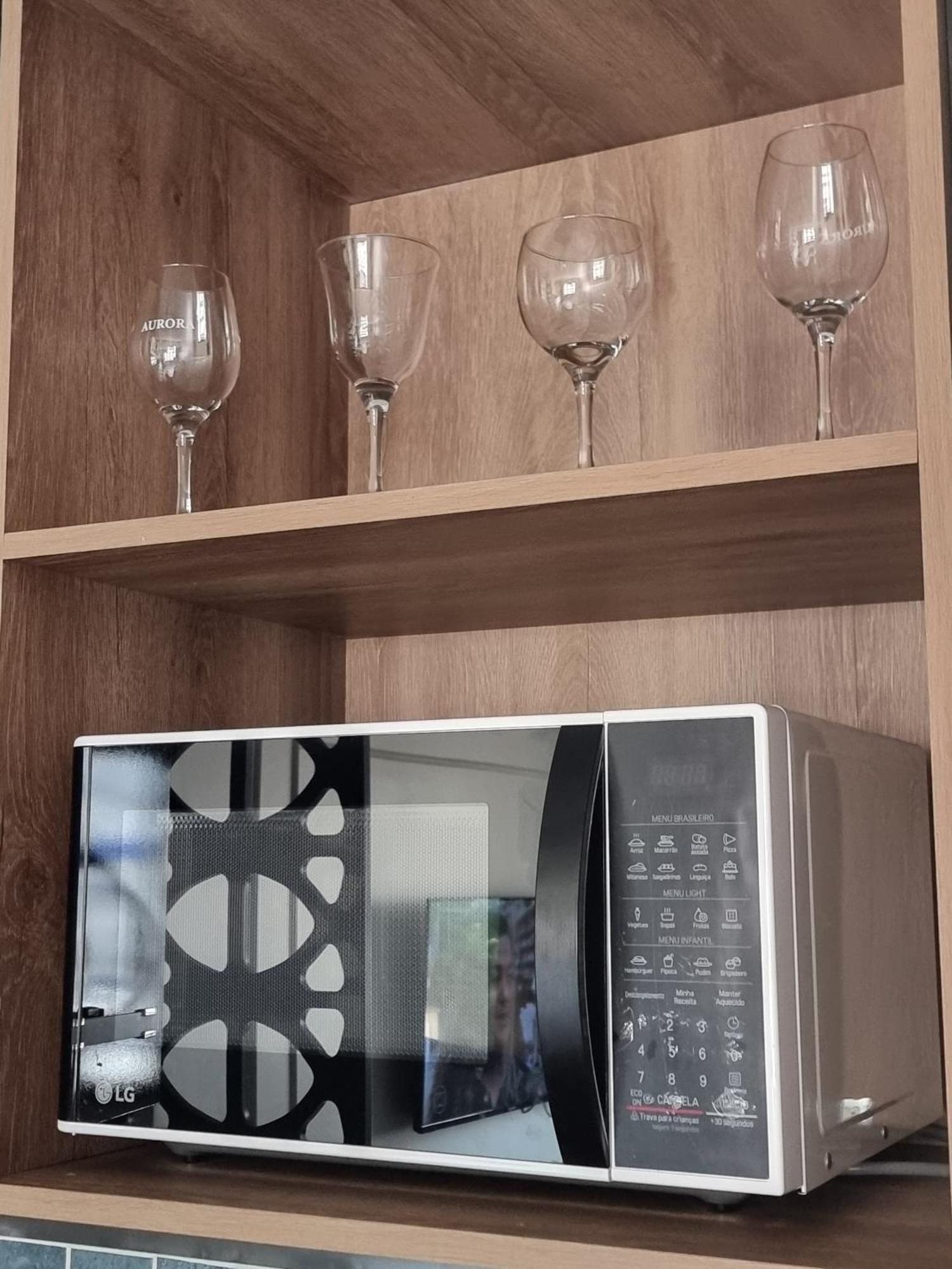 Living - Apto Completo Com Um * Sao Paulo