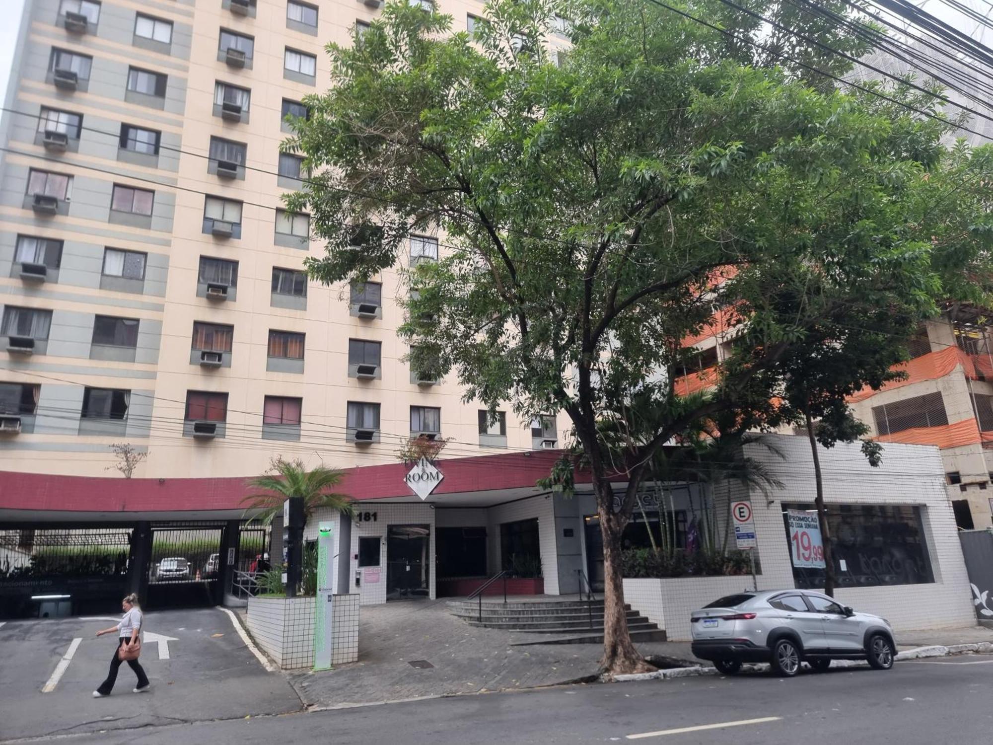 Living - Apto Completo Com Um Sao Paulo